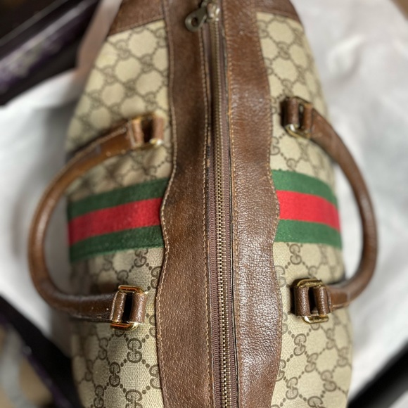 Gucci Vintage Duffle Bag - Picture 4 of 16